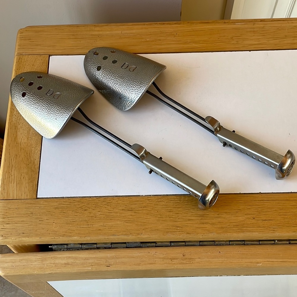 VTG Metal Shoe Trees